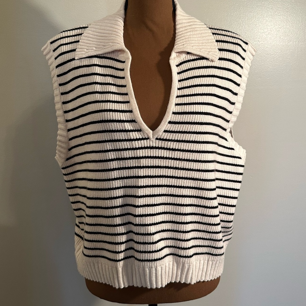 Neutral Ground Strip Sweater Vest size L